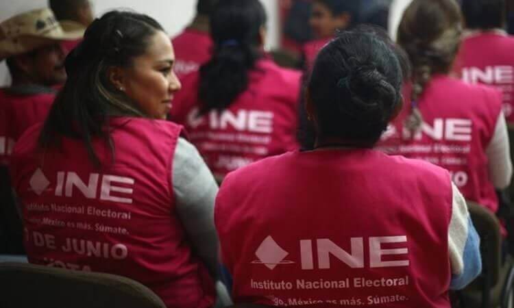 RENUNCIAN A INE, POR LOS PAGOS DE HAMBRE QUE LES DAN