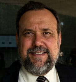 Sobre el filósofo mexicano Mauricio Beuchot