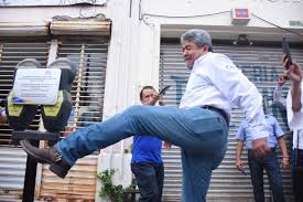 Gasta Xico millones en imagen y no levanta