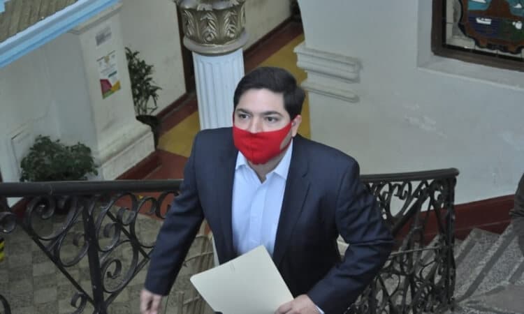 CIEN ARGUMENTOS POR LOS QUE LUIS TORRE ALIYAN DEBE SER ALCALDE DE VICTORIA