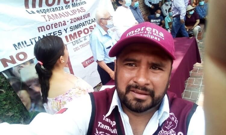 EN MORENA TAMAULIPAS, VUELAN CHONGOS, PEINETAS Y PASADORES