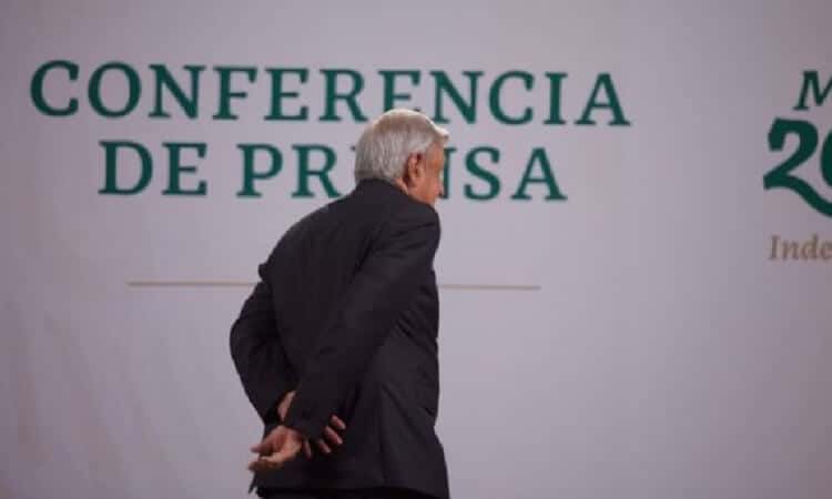 EL HOMBRE DE PALACIO NACIONAL SE ESTÁ QUEDANDO SÓLO