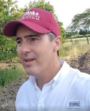 El jumento de JR