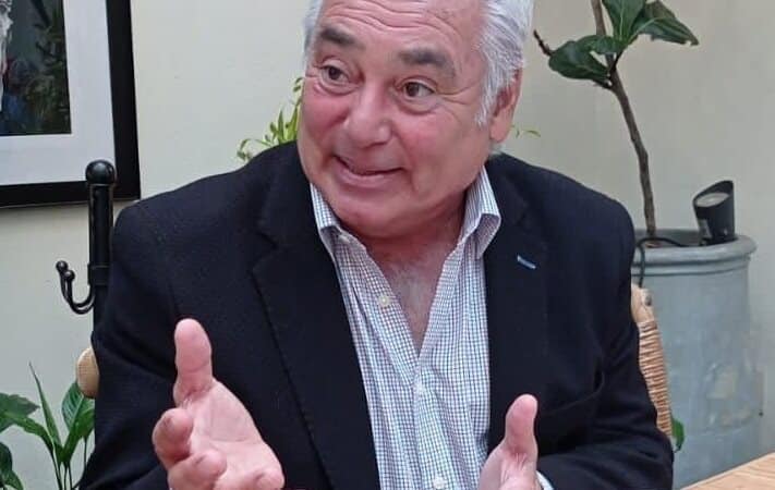 MANUEL GARZA GONZALEZ SE UNE AL PROYECTO DE AMÉRICO
