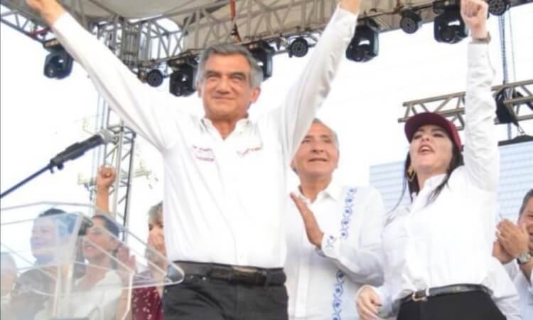 Américo se proclama ganador