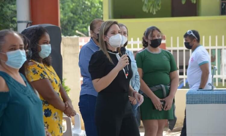 Llama Ale Cárdenas a reforzar seguridad en escuelas