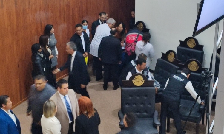 Sufre infarto diputado de Tamaulipas en plena sesión 
