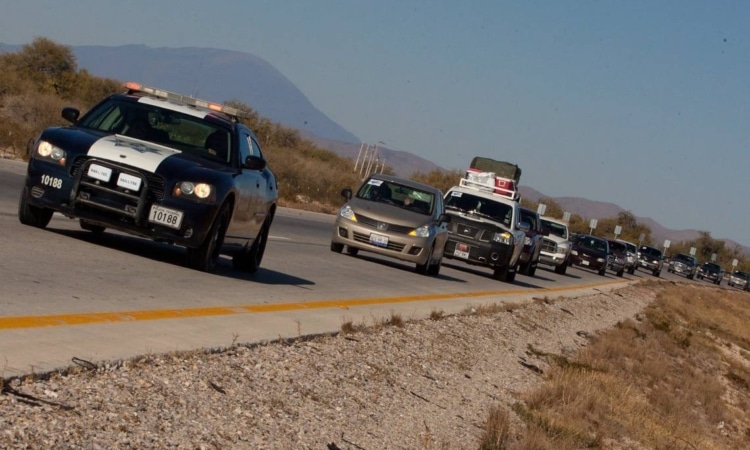 Refuerzan operativos de vigilancia en carreteras para proteger a paisanos