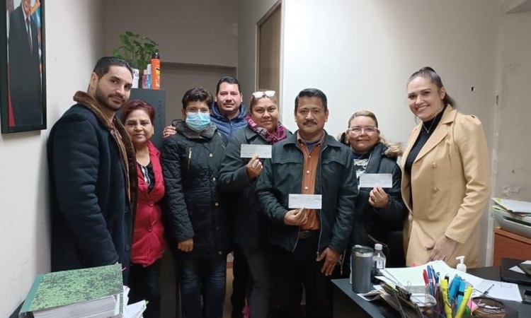 Municipio reinstala y paga a trabajadores despedidos