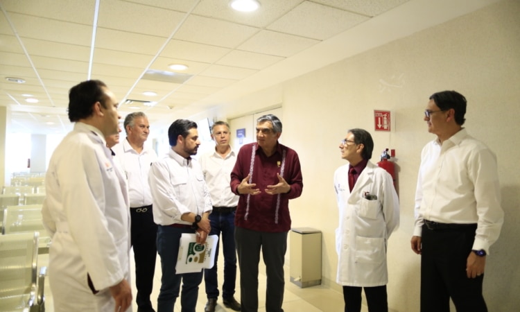 Gobernador supervisa infraestructura hospitalaria con directores del IMSS e ISSSTE