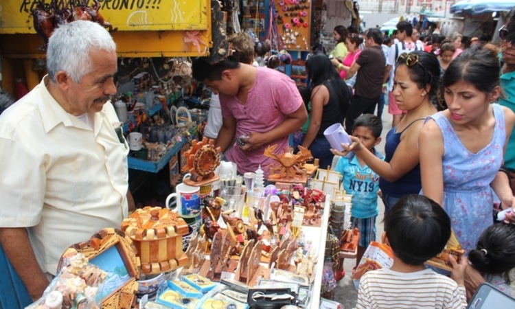 Comercio augura una derrama económica importante durante Semana Santa