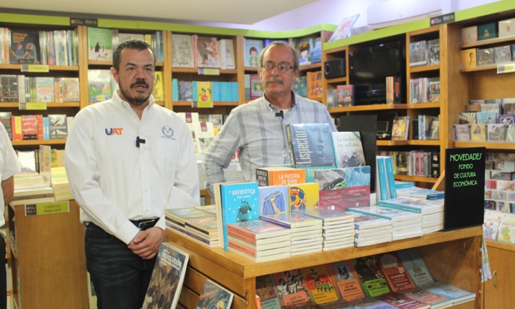 <strong>Rector de la UAT inaugura en el campus Tampico librería FCE -EDUCAL</strong>