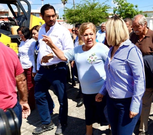 ENTRE “PIÑATAS, BODAS Y BAUTIZOS”, ALCALDE PROMUEVE SU REELECCIÓN ¡QUE PENA!