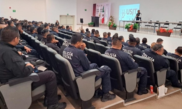 Guardia Estatal recibe capacitación de la FGJT