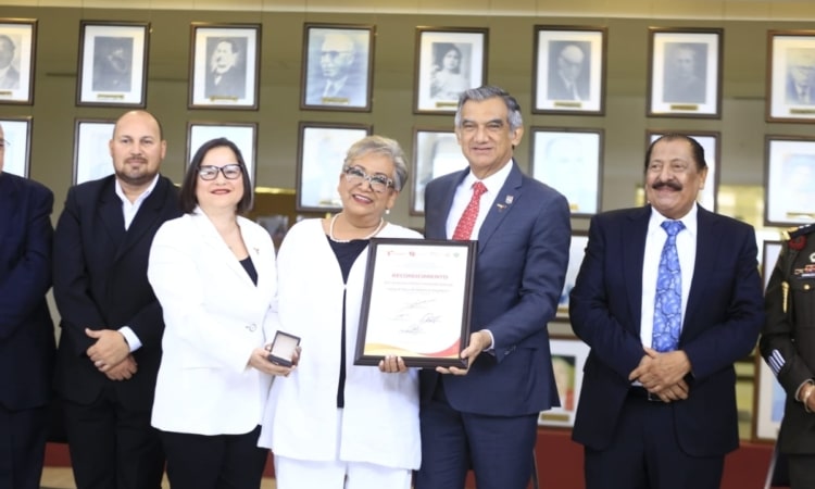 Arnulfo Treviño y Américo Villarreal, juntos por la educación de excelencia
