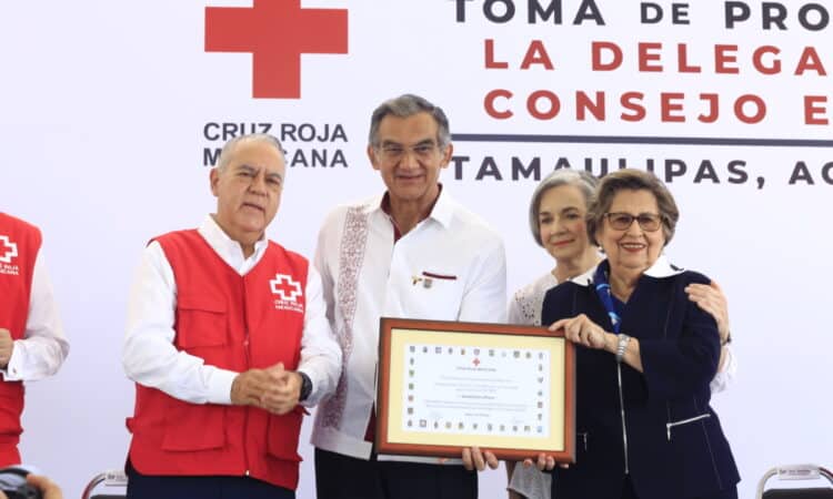 Que a la Cruz Roja «no le haga falta nada», compromiso de Américo