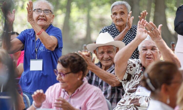 Realiza DIF Tamaulipas convivencia regional por festividades del mes del adulto mayor