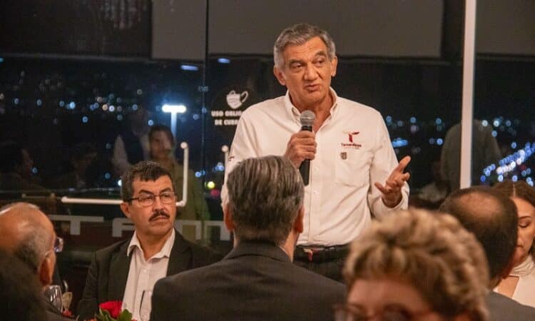 LA UAT Y DÁMASO,  RECIBEN APOYO PLENO DE AVA