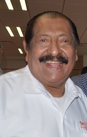     Arnulfo pacta candidaturas con Morena