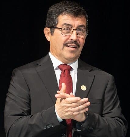 Dámaso lidera transformación en UAT 