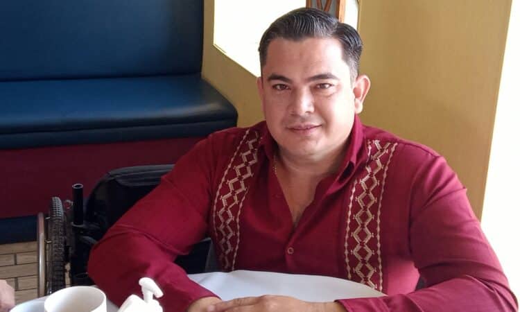“EN COMAPAS SEREMOS VIGILANTES, NO CONFRONTADORES”: MARCO GALLEGOS