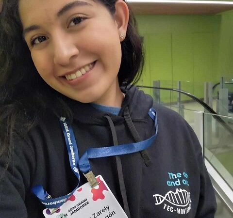 Andrea Benítez, destaca en Biotecnología   