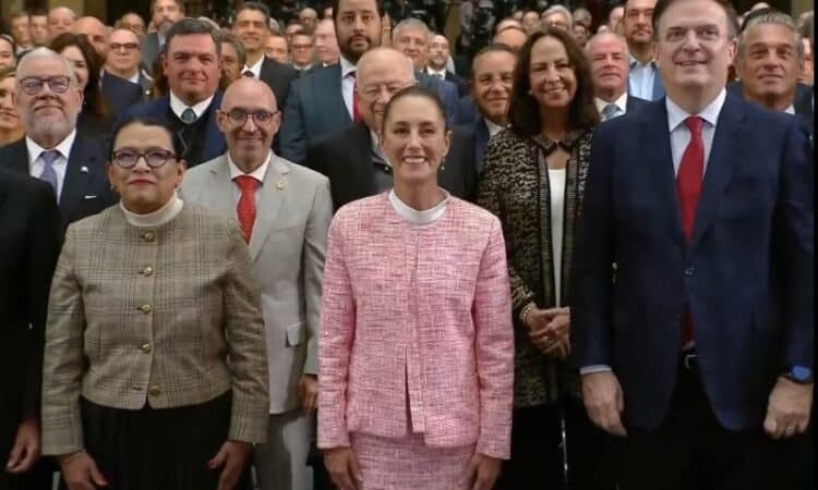 “México No Se Dobla: Empresarios y Gobierno cierran filas ante aranceles de Trump”