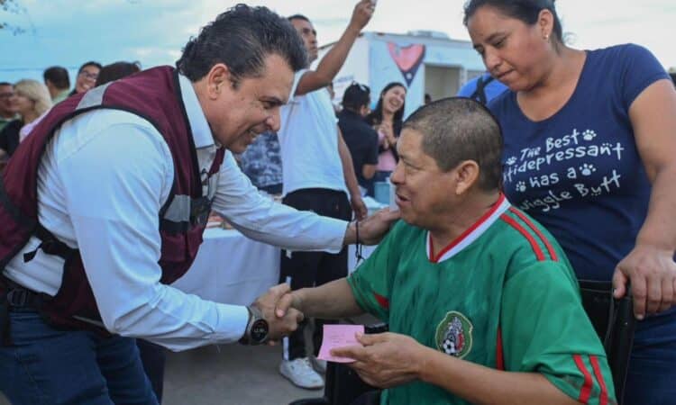 Lleva Lalo Gattás gobierno municipal al ejido Guadalupe Victoria.