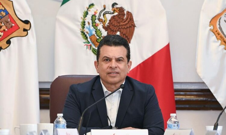 Lalo Gattás, entre los alcaldes mejor evaluados.