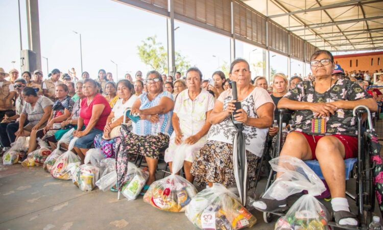 Beneficiadas 284 mil familias con paquetes alimentarios