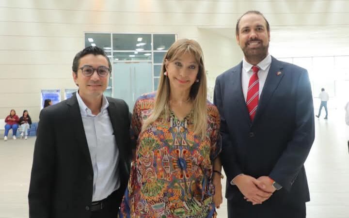 SENADORA MAKI, “TENGA VERGÜENZA, NO SE LE LUZCA”