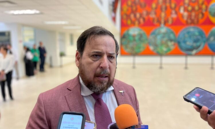 A privilegiar el diálogo, y evitar cierre de planteles escolares, llama SET a padres de familia