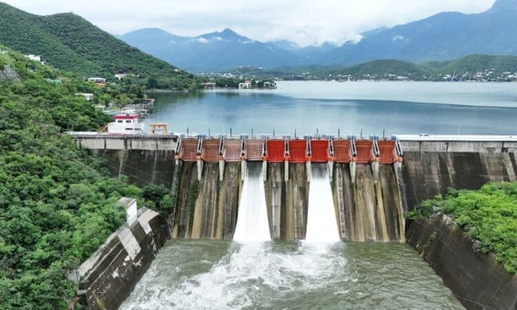 Conagua libera agua de la presa La Boca y la envía a Tamaulipas pese a saturación de la Marte R. Gómez