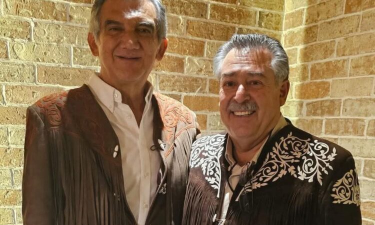 Rene Lara cierra el año entregando obras y mejoramiento de calles de Tula