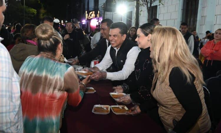 Con tamaliza celebran Día de la Candelaria en Victoria.