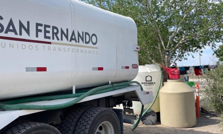 Continúa Gobierno Municipal garantizando el suministro de agua a la población en colonias y ejidos