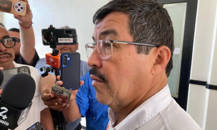 Estoy enfocado cien por ciento al crecimiento y avances de la UAT: Dámaso Anaya