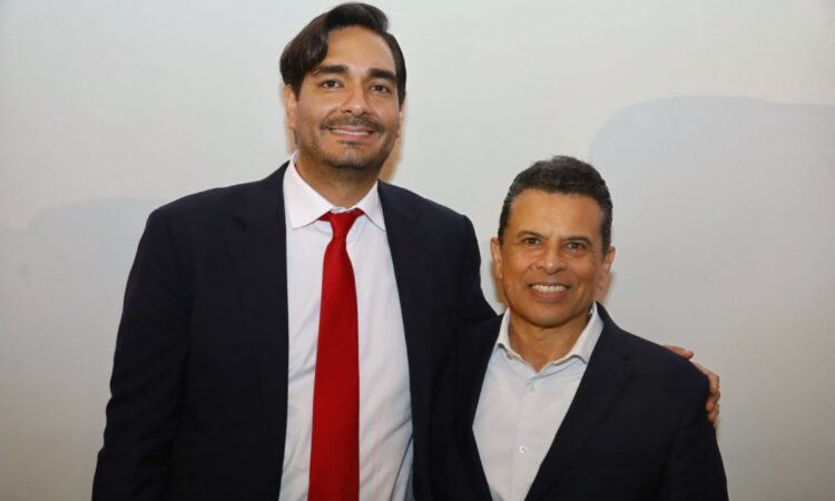 Reconoce Lalo Gattás trabajo de Carlos Peña al frente del gobierno de Reynosa.