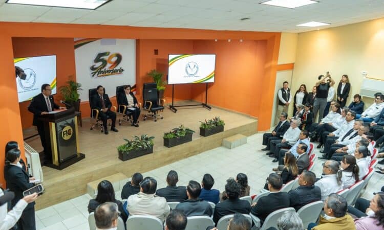 Destaca la UAT en foro internacional de innovación tecnológica en Colombia